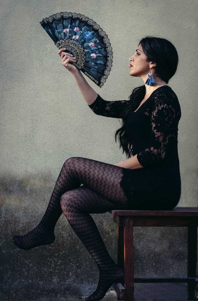 modella con ventaglio